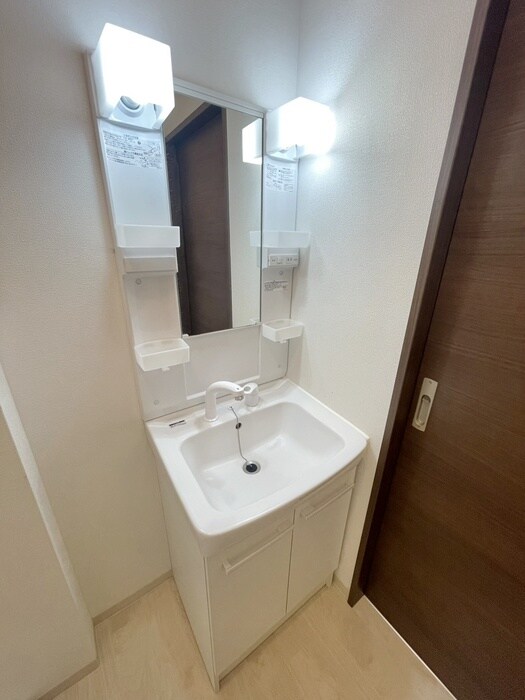 物件内観写真11　(洗面)