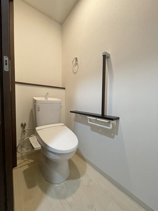 物件内観写真13　(トイレ)