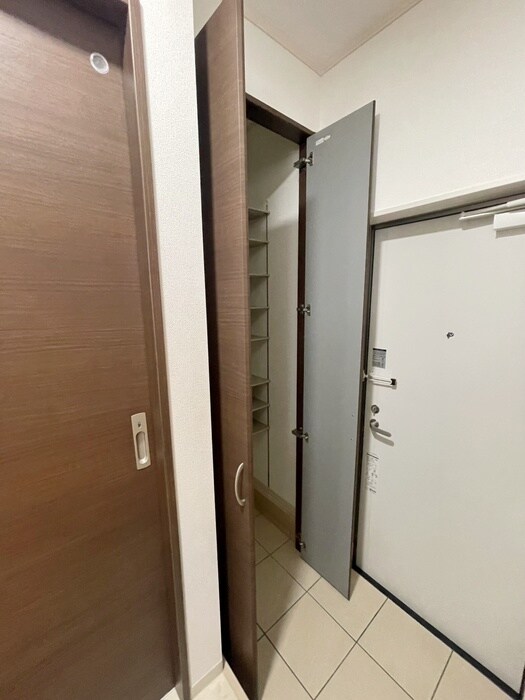 物件内観写真15　(靴箱)