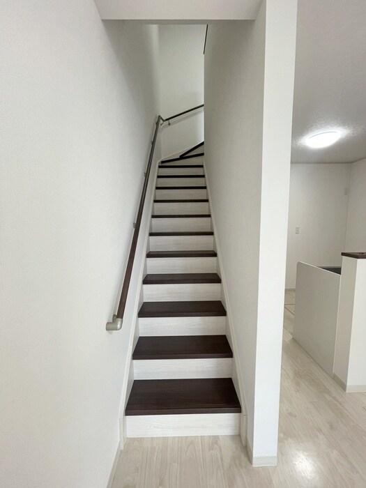 物件内観写真17　(廊下)