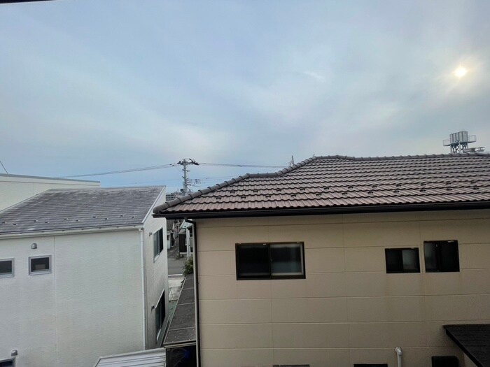 物件内観写真22　(室内からの展望)