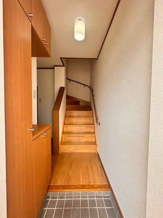 物件内観写真18　(廊下)