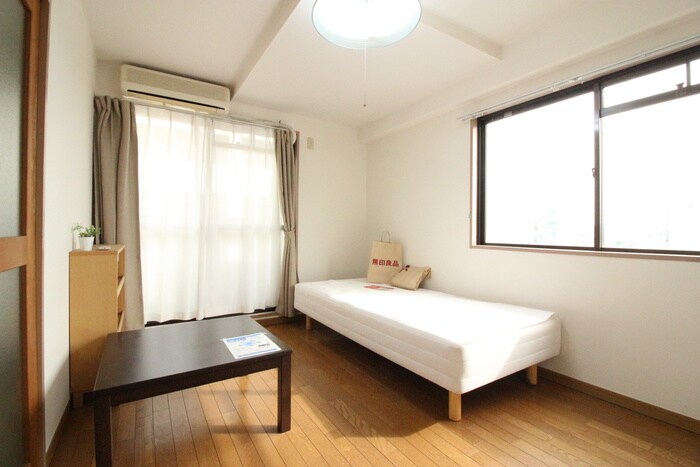 物件内観写真8　(居室)