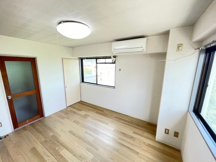 物件内観写真8　(居室)