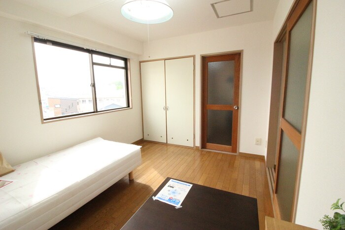 物件内観写真10　(居室)