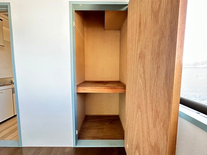 物件内観写真12　(収納)