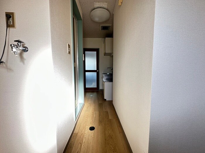 物件内観写真14　(廊下)