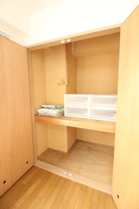 物件内観写真15　(収納)