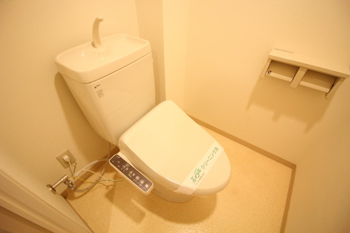 物件内観写真9　(トイレ)