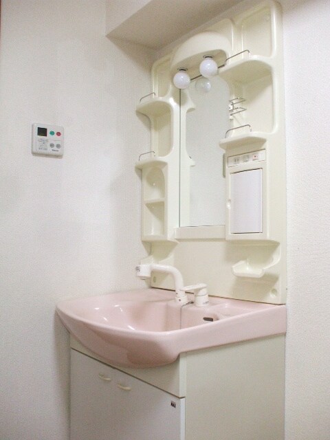 物件内観写真10　(洗面)