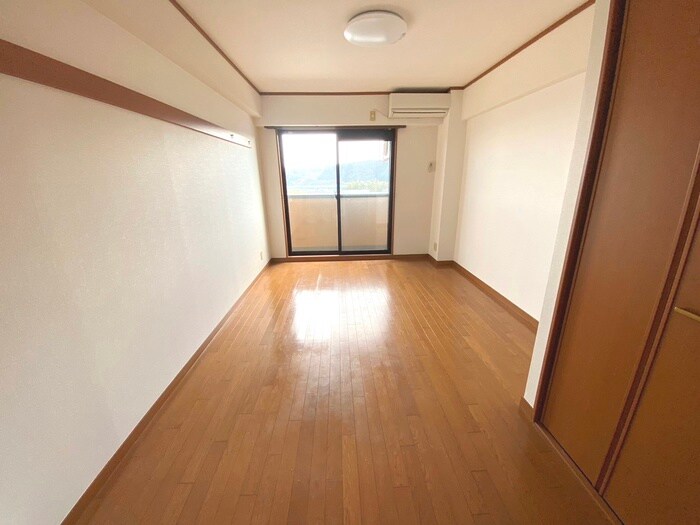 物件内観写真10　(居室)