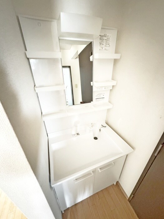 物件内観写真11　(洗面)