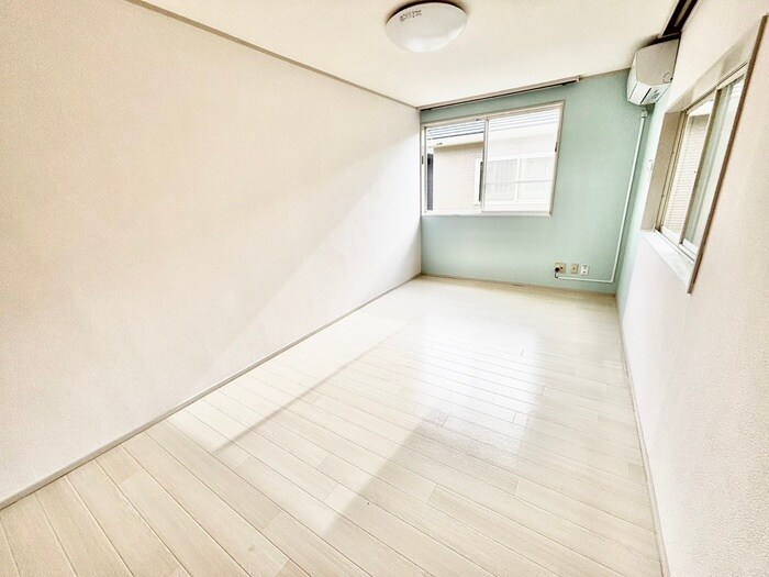 物件内観写真22　(居室)