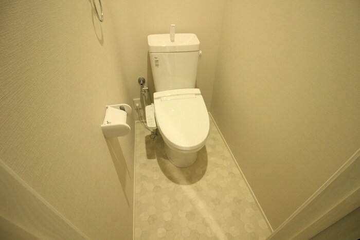 物件内観写真14　(トイレ)