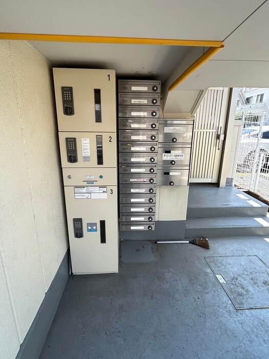 物件外観写真4　(建物設備)