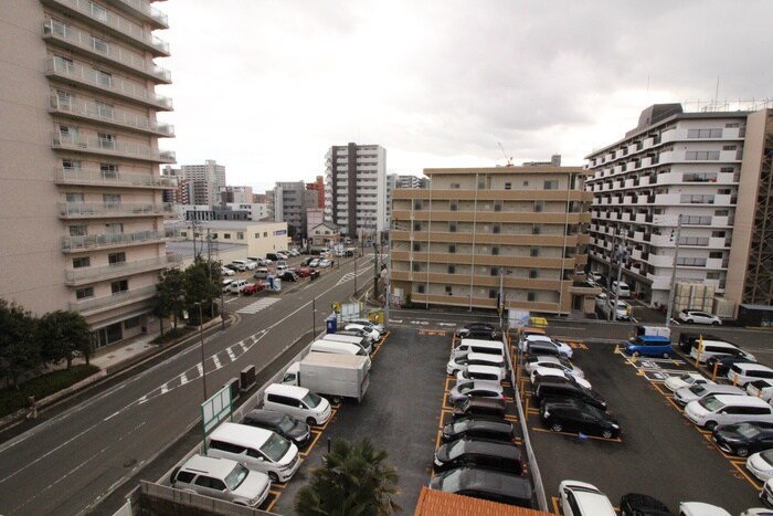 物件内観写真17　(室内からの展望)