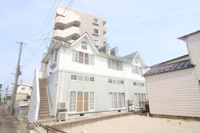 物件外観写真4　(外観写真)