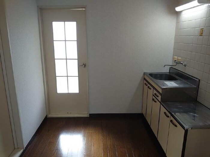 物件内観写真10　(居室)