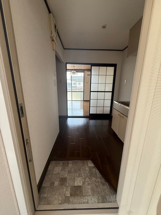 物件内観写真18　(廊下)