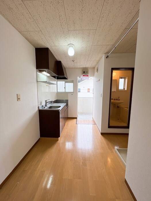 物件内観写真20　(廊下)