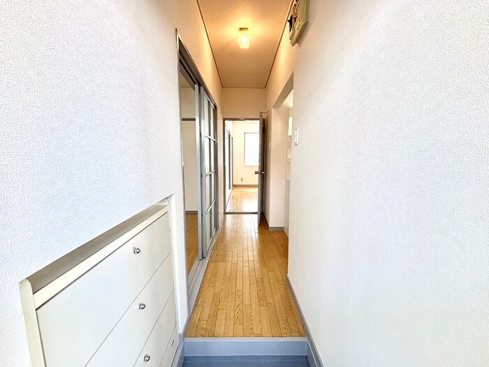 物件内観写真20　(廊下)