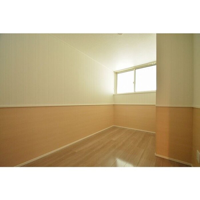 物件内観写真3　(居室)