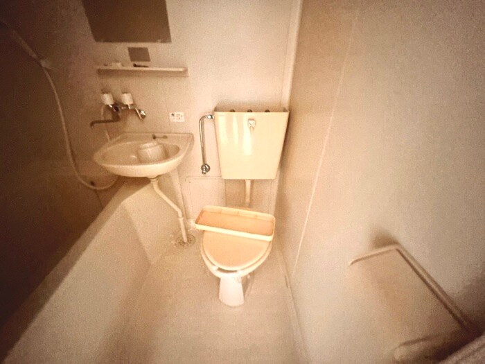 物件内観写真15　(トイレ)