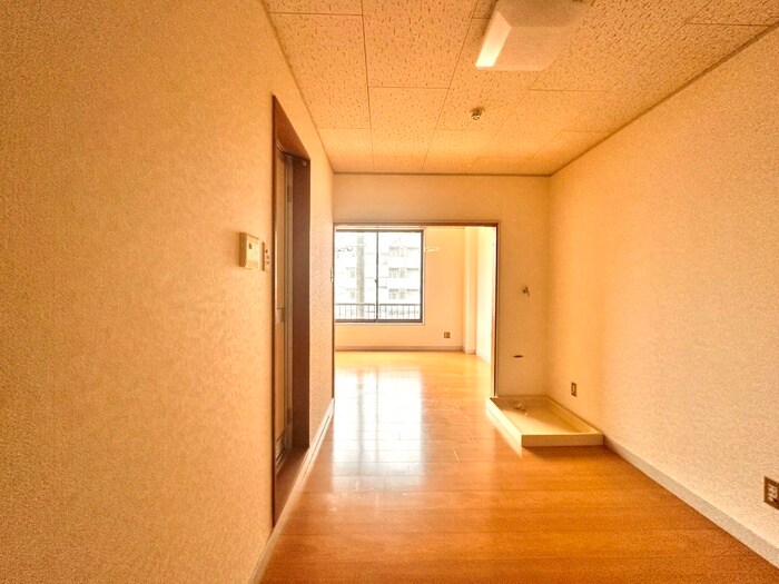 物件内観写真17　(廊下)