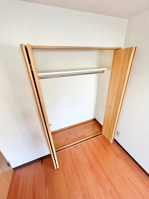 物件内観写真16　(収納)