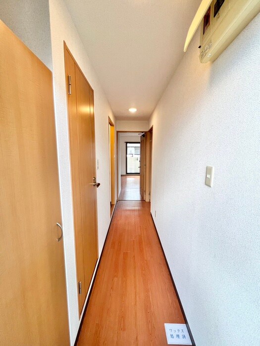 物件内観写真18　(廊下)