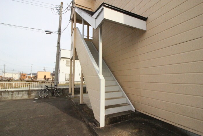 物件外観写真6　(建物設備)