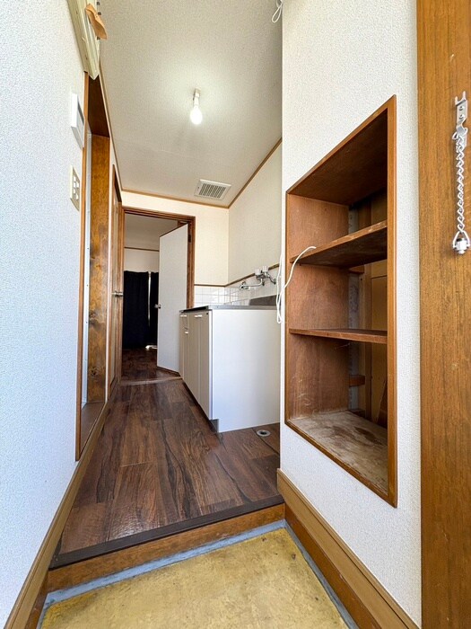 物件内観写真17　(廊下)