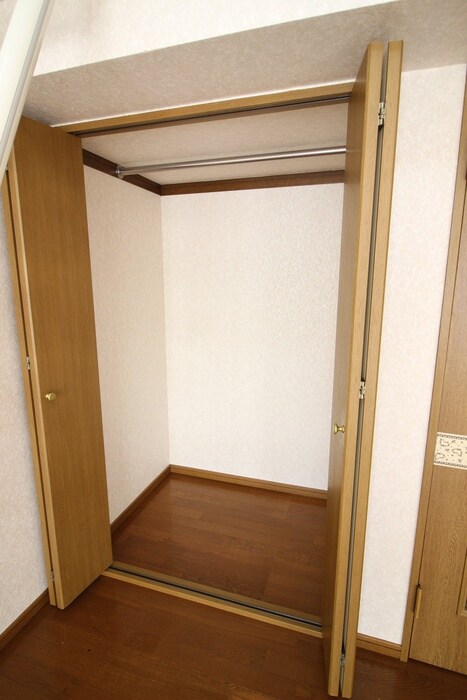 物件内観写真15　(収納)