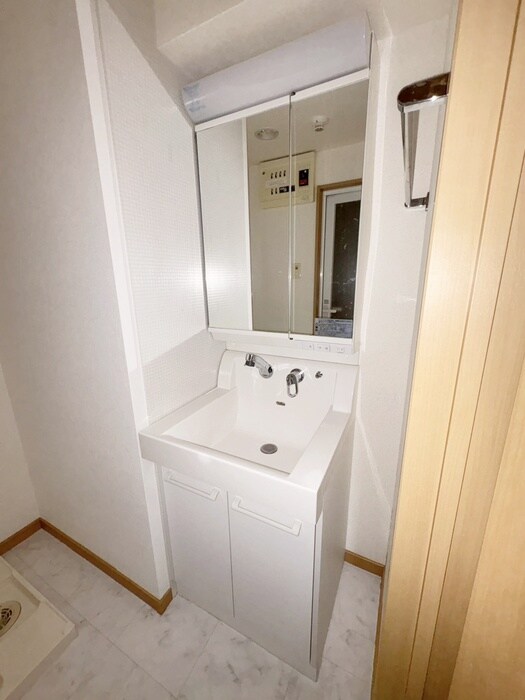 物件内観写真11　(洗面)