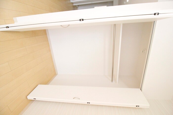 物件内観写真15　(収納)