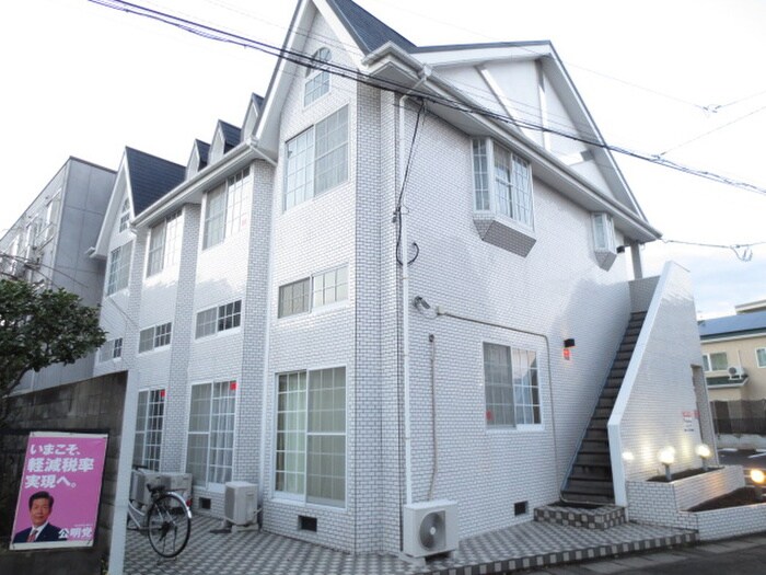 物件外観写真1　(駐輪場)