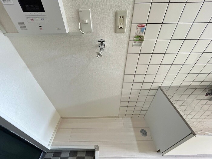 物件内観写真13　(洗濯機置場)