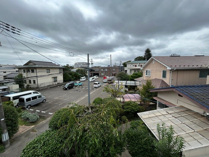 物件内観写真16　(室内からの展望)