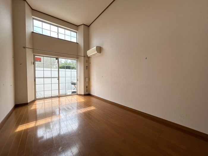 物件内観写真17　(居室)