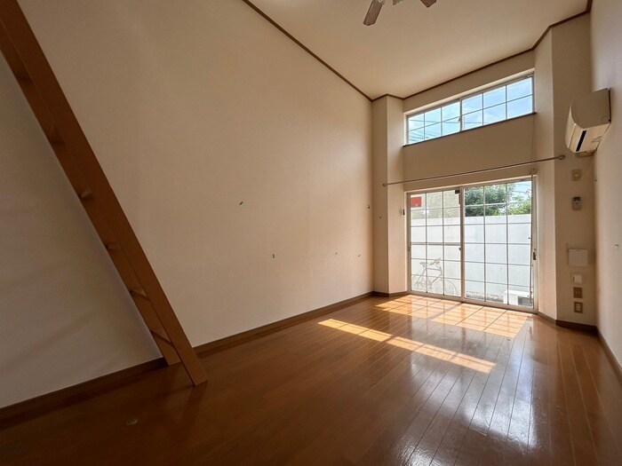 物件内観写真18　(居室)