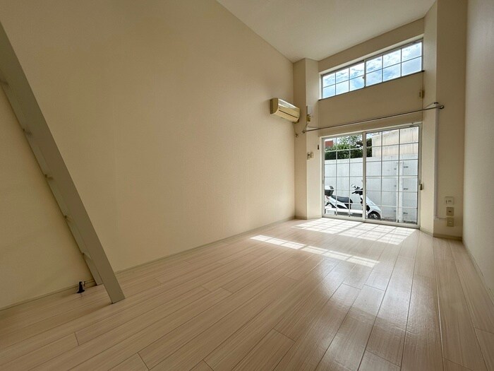 物件内観写真18　(居室)