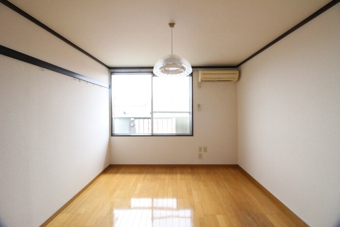 物件内観写真11　(居室)