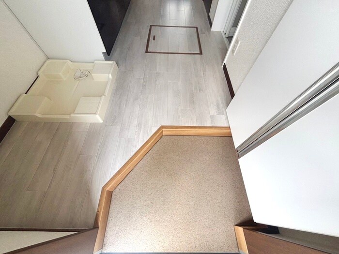 物件内観写真20　(玄関)