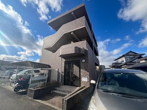 ロイヤルセレッソ２番館外観写真