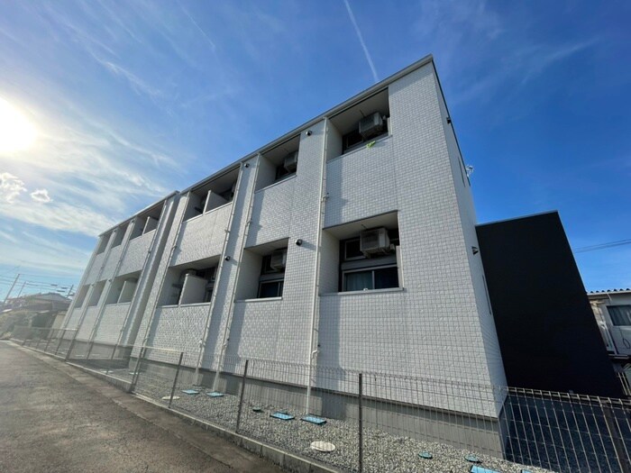 物件外観写真4　(外観写真)