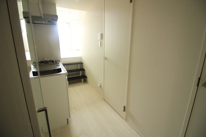 物件内観写真15　(廊下)