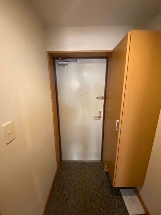 物件内観写真15　(玄関)