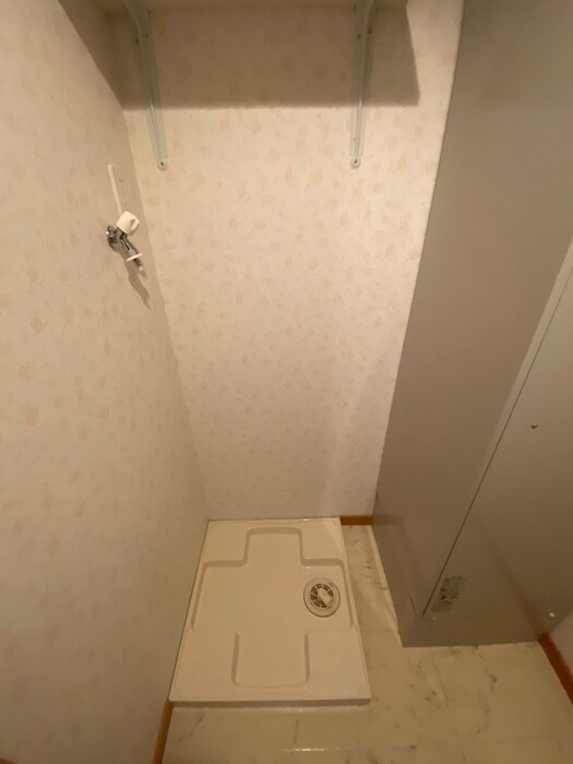 物件内観写真21　(洗濯機置場)