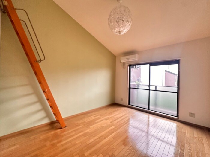 物件内観写真8　(居室)