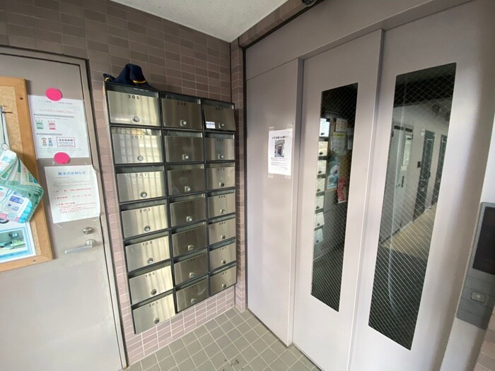 物件外観写真4　(建物設備)